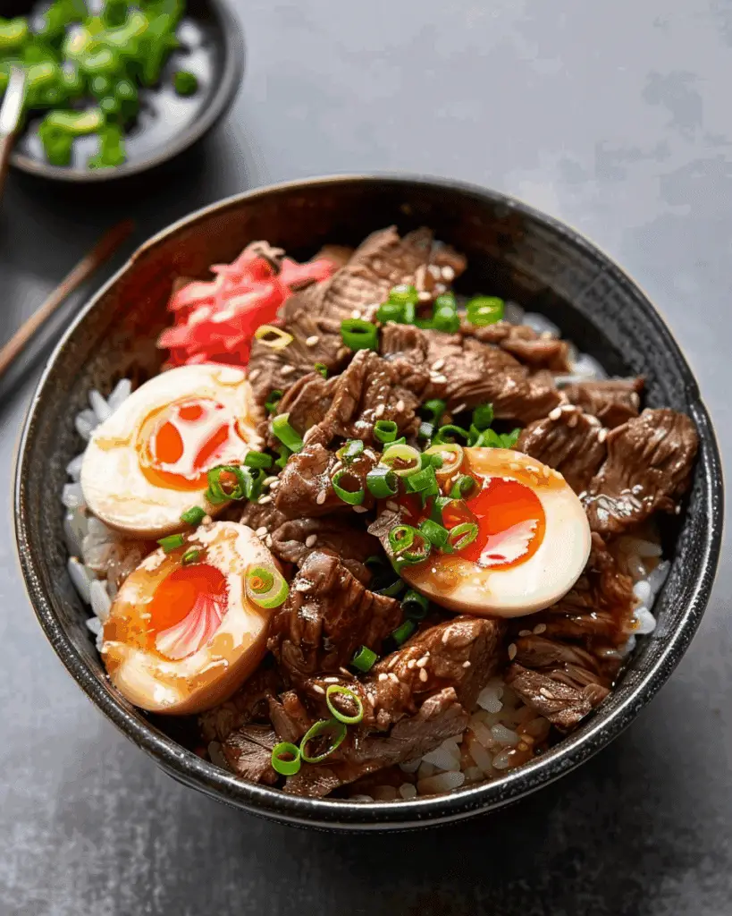 Gyudon (Japanese Beef Rice Bowl)