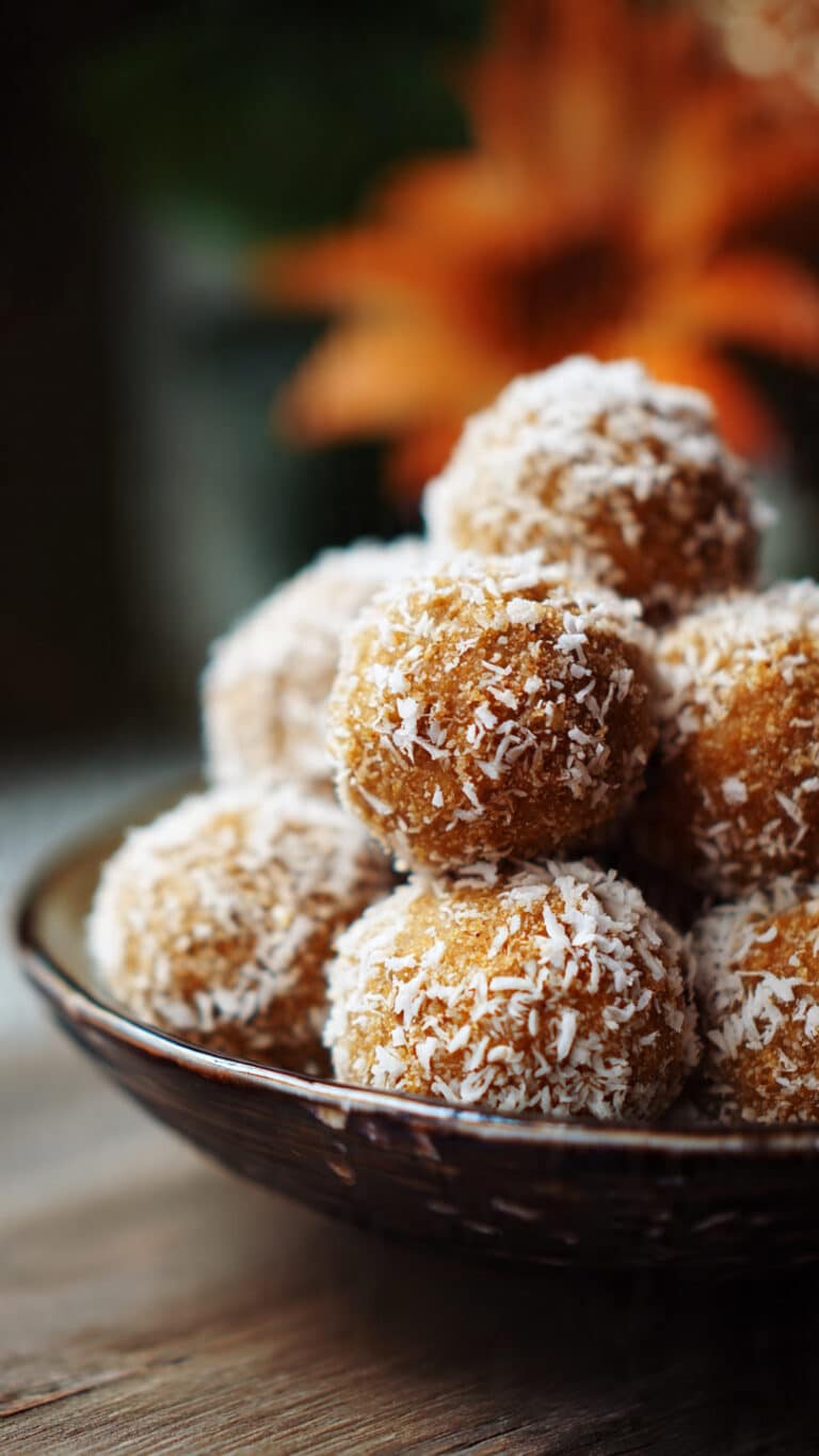 No Bake Pumpkin Cheesecake Balls