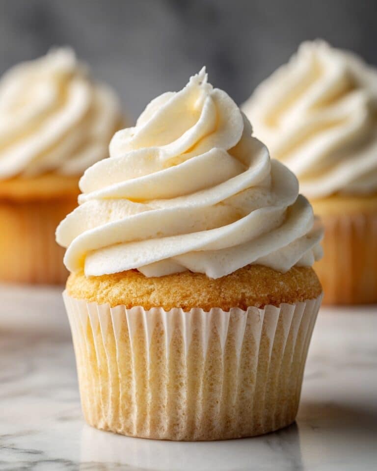 Creamy Vanilla Buttercream Frosting Recipe